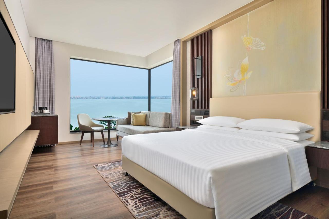 Courtyard By Marriott Gorakhpur Hotel ภายนอก รูปภาพ