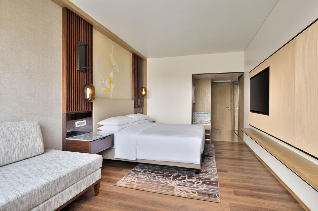 Courtyard By Marriott Gorakhpur Hotel ภายนอก รูปภาพ